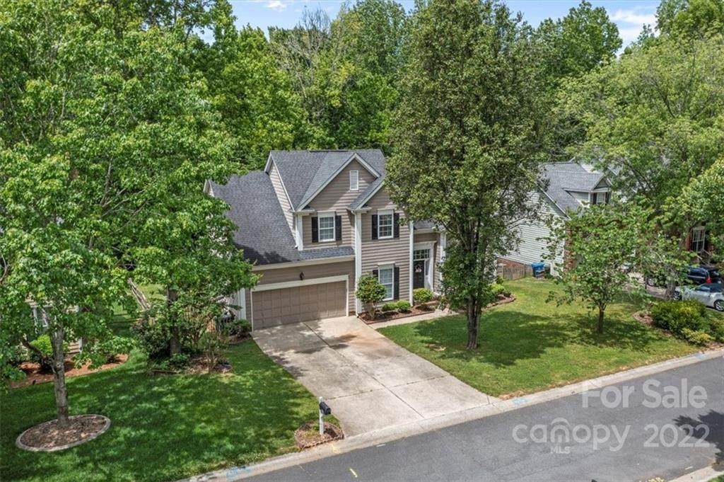 1026 Weeping Willow Lane - Photo 1