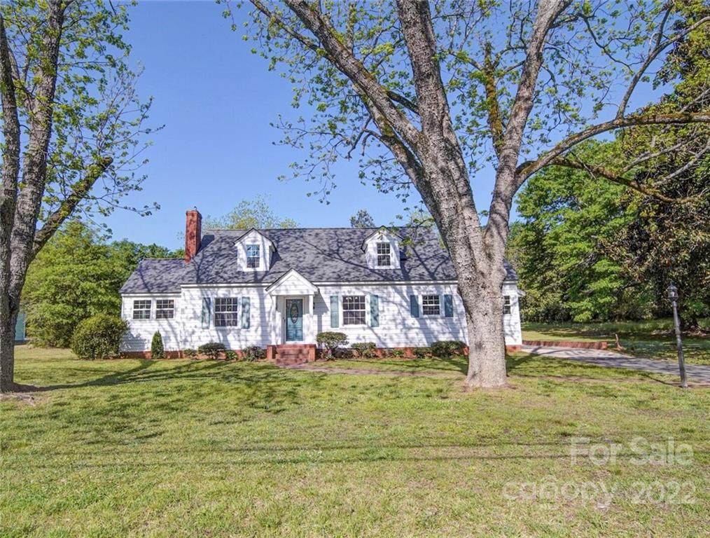 392 Nc 742 Highway - Photo 1