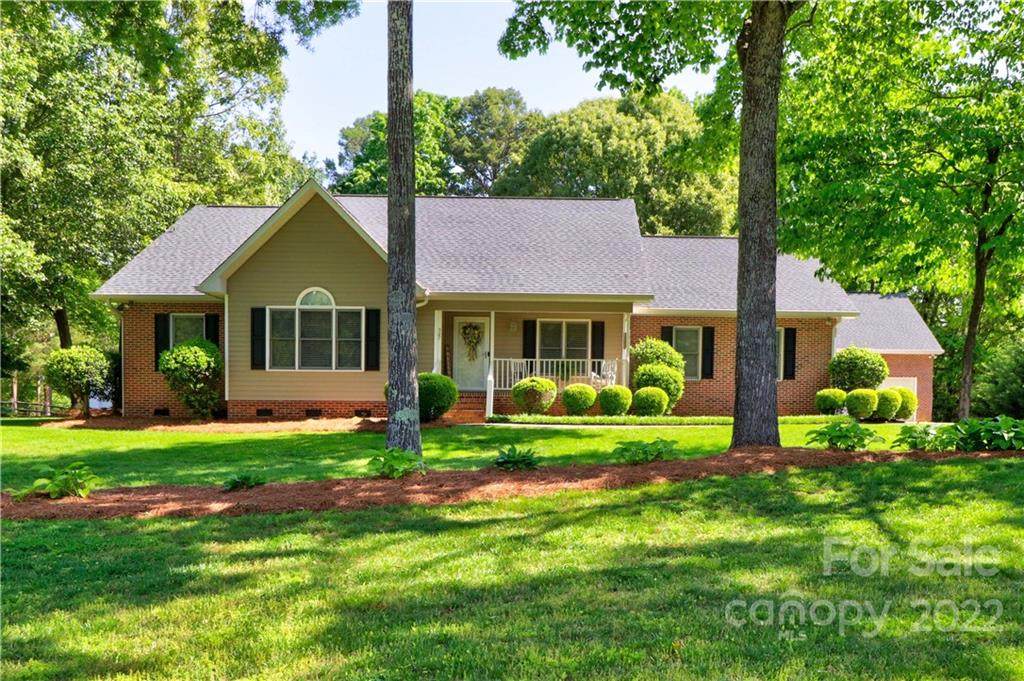 327 Faith Road - Photo 1