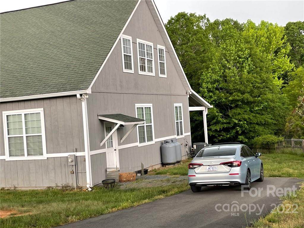 5312 Davis Road - Photo 1