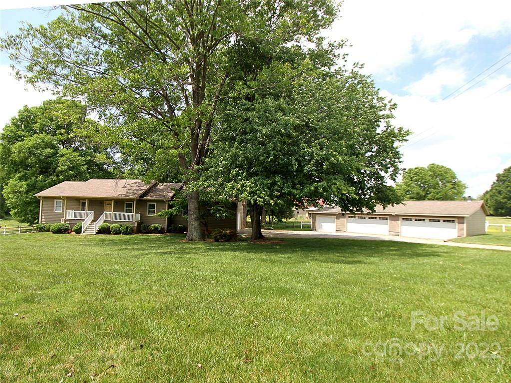126 Loghouse Lane - Photo 1