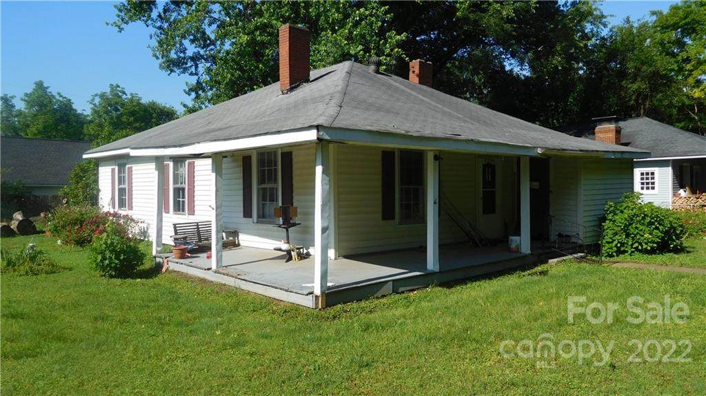 2785 Fair Oaks Drive - Photo 1