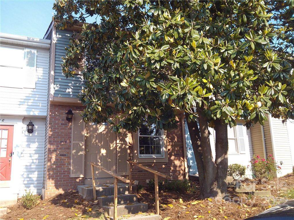7301 Pebblestone Drive - Photo 1