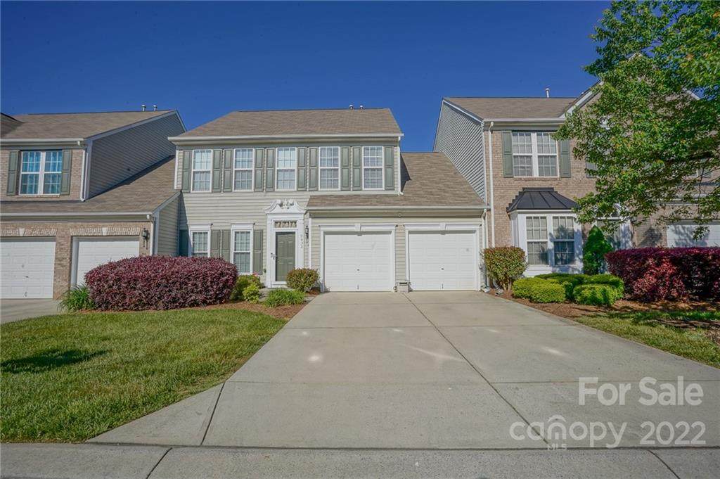 9432 Shumacher Avenue - Photo 1