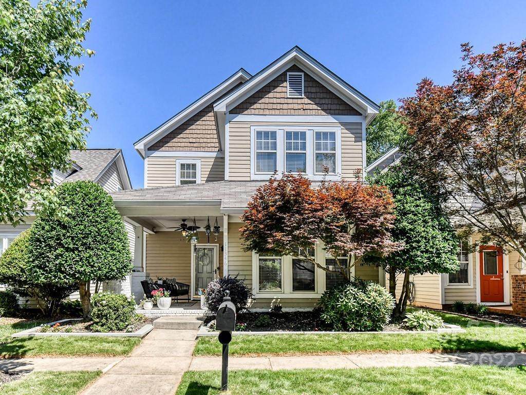 11346 Charlotte View Drive - Photo 1