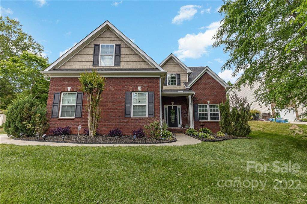 1049 Arrowhead Drive - Photo 1