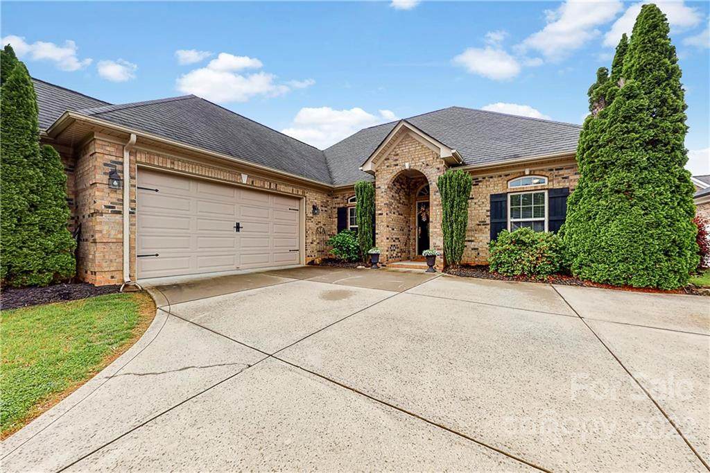225 Lagoda Drive - Photo 1