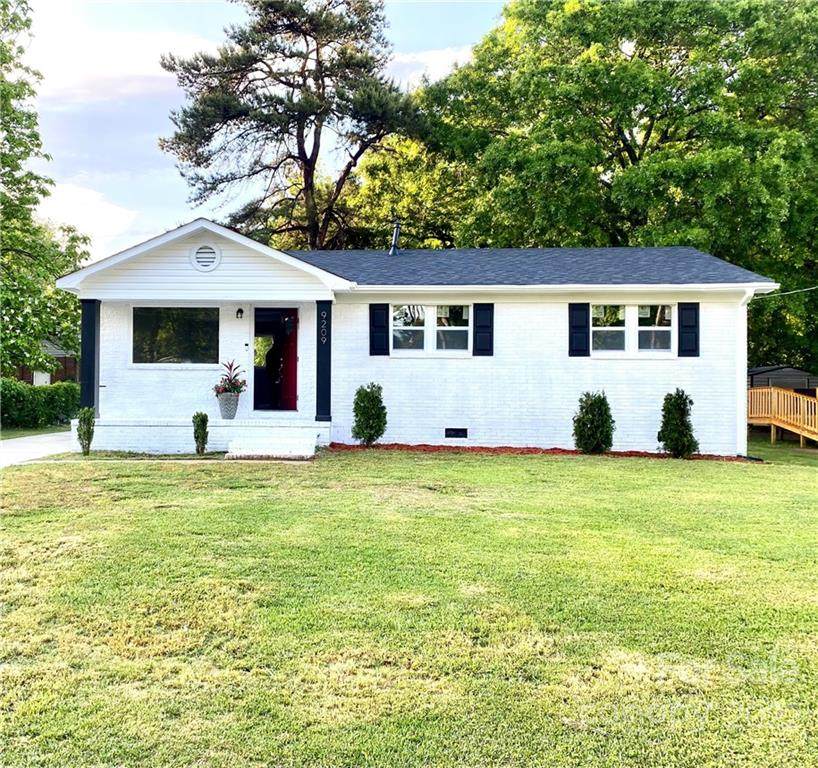 9209 Edgevale Drive - Photo 1