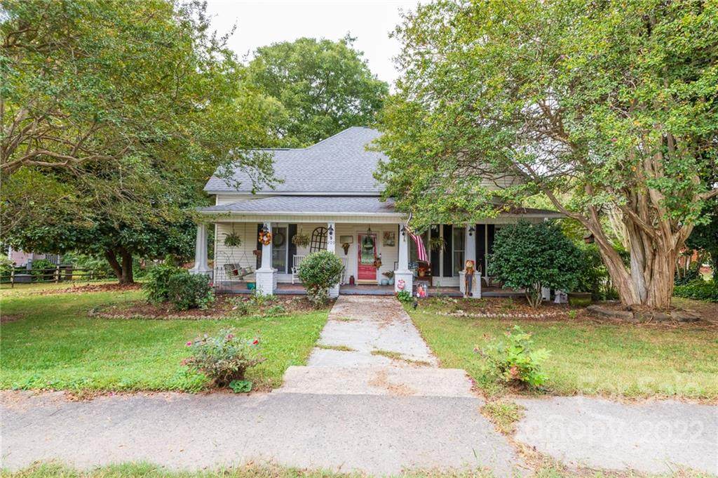209 Cleveland Avenue - Photo 1