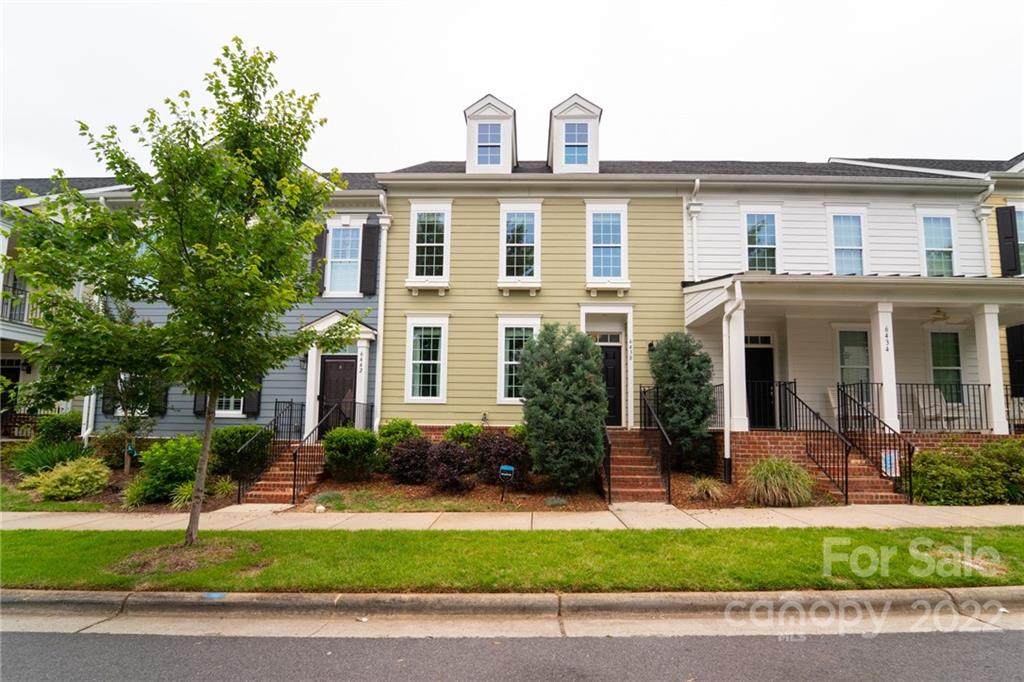 6438 Hove Road - Photo 1