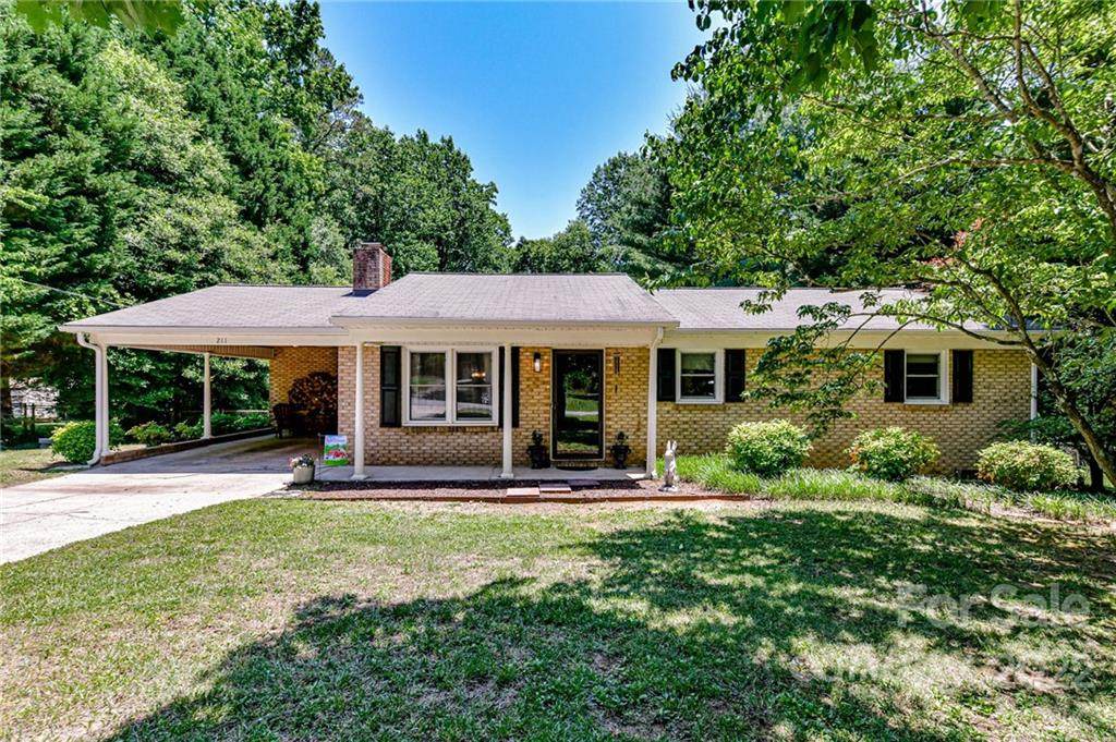 211 Pine Road - Photo 1