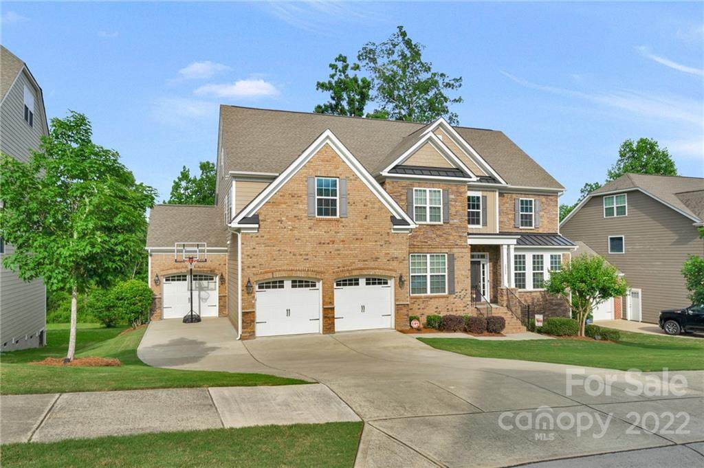 2205 Deer Meadows Drive - Photo 1