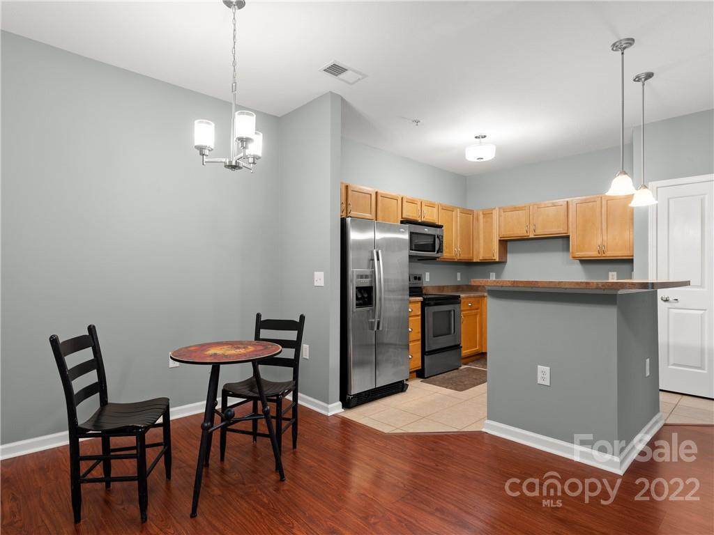 181 Brickton Village Circle - Photo 1