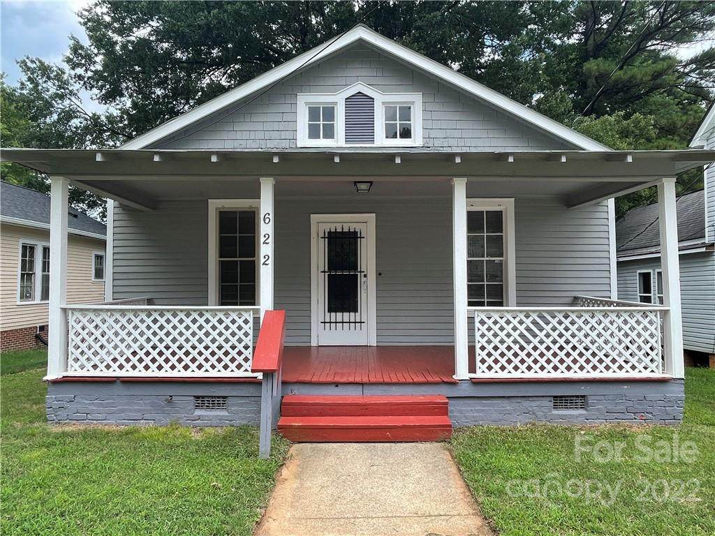 622 Cemetery Street - Photo 1