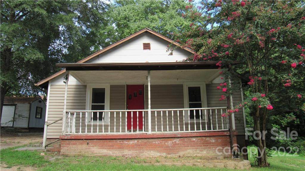 1108 Moss Avenue - Photo 1
