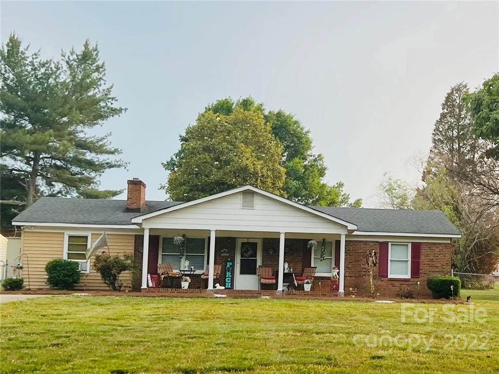 105 Bain Road - Photo 1