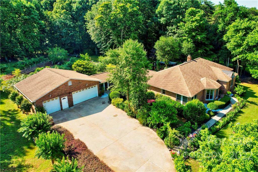 109 Rob Lane - Photo 1