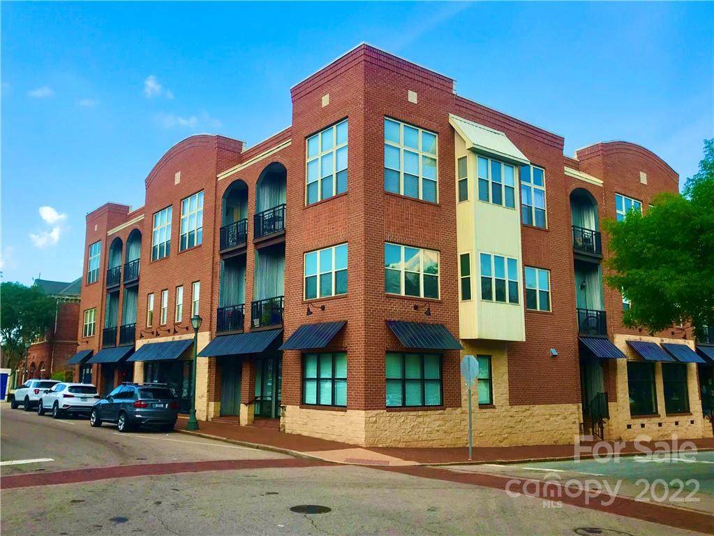 216 Fisher Street - Photo 1