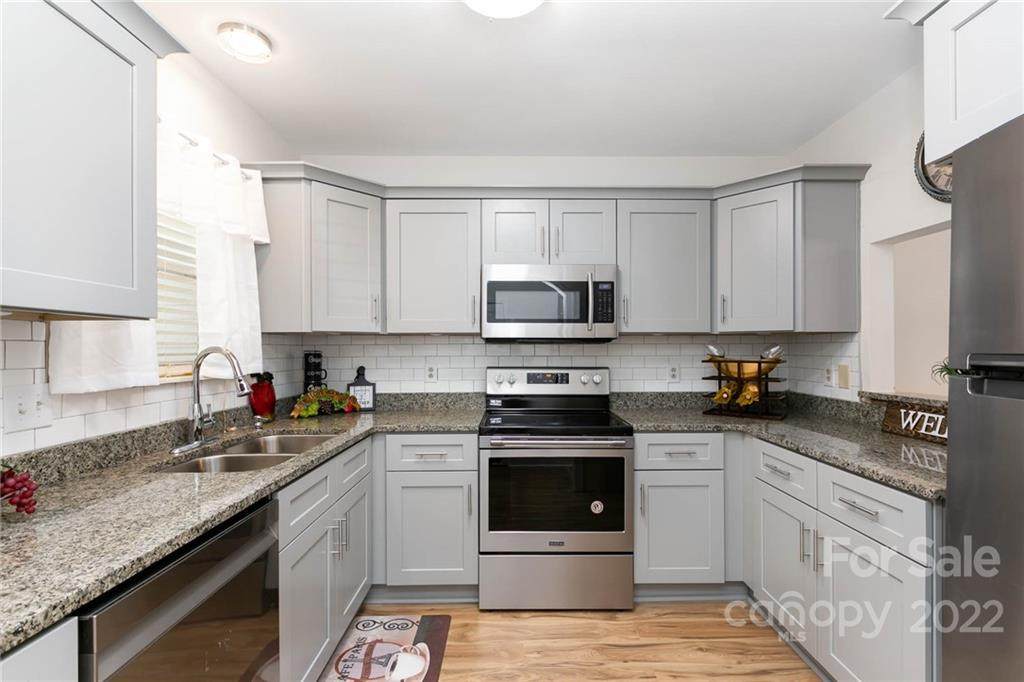 7330 Meadow Glen Drive - Photo 1