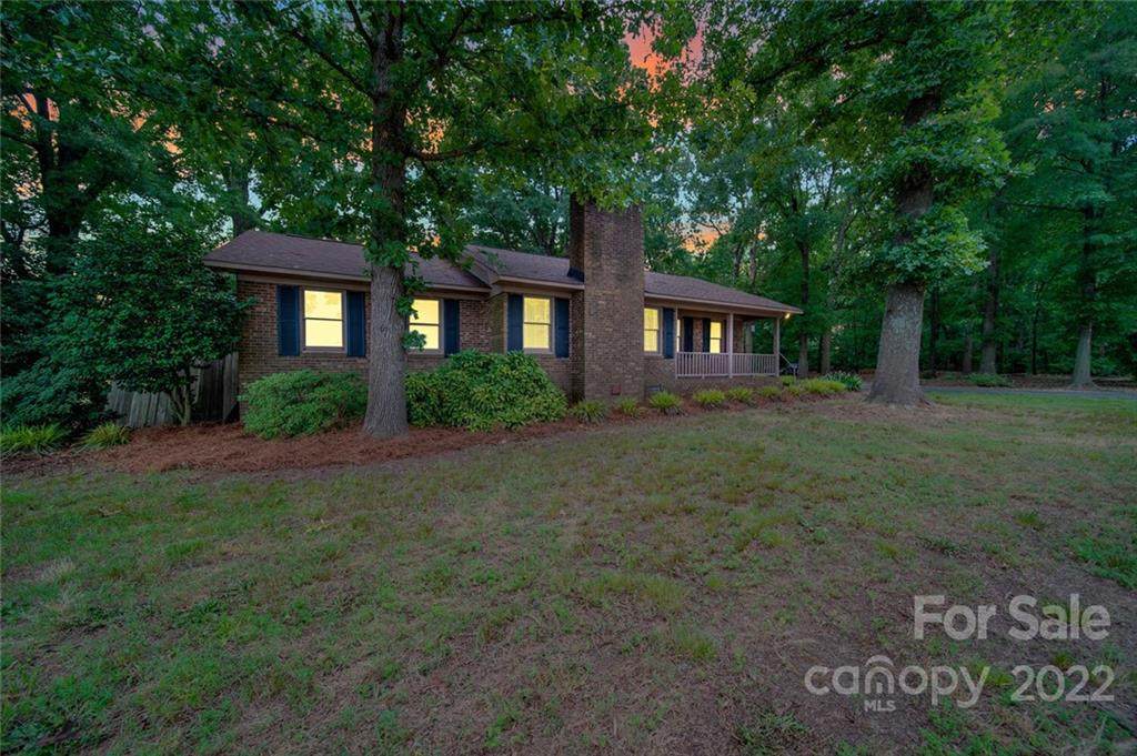 1818 Marshville Olive Branch Road - Photo 1