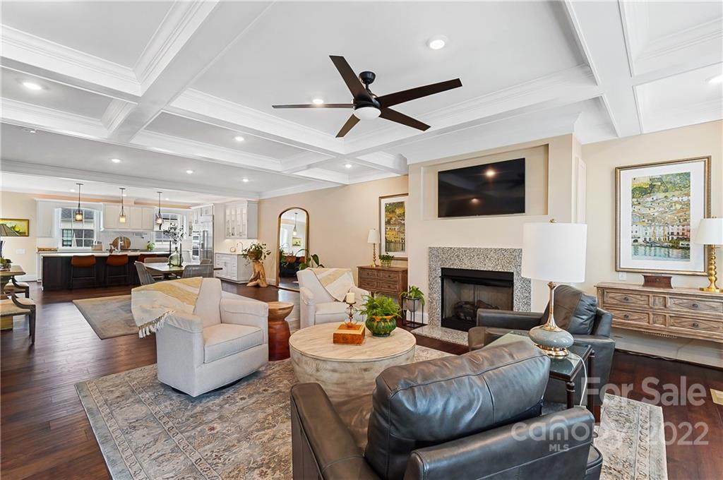 473 Main Street - Photo 1