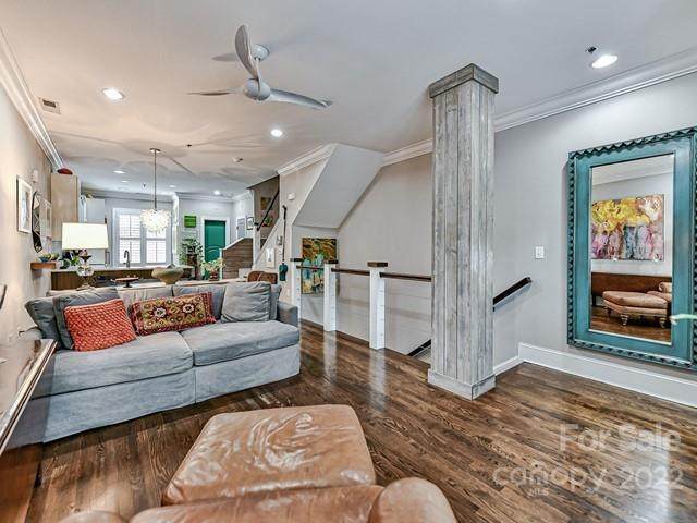100 Laurel Avenue - Photo 1