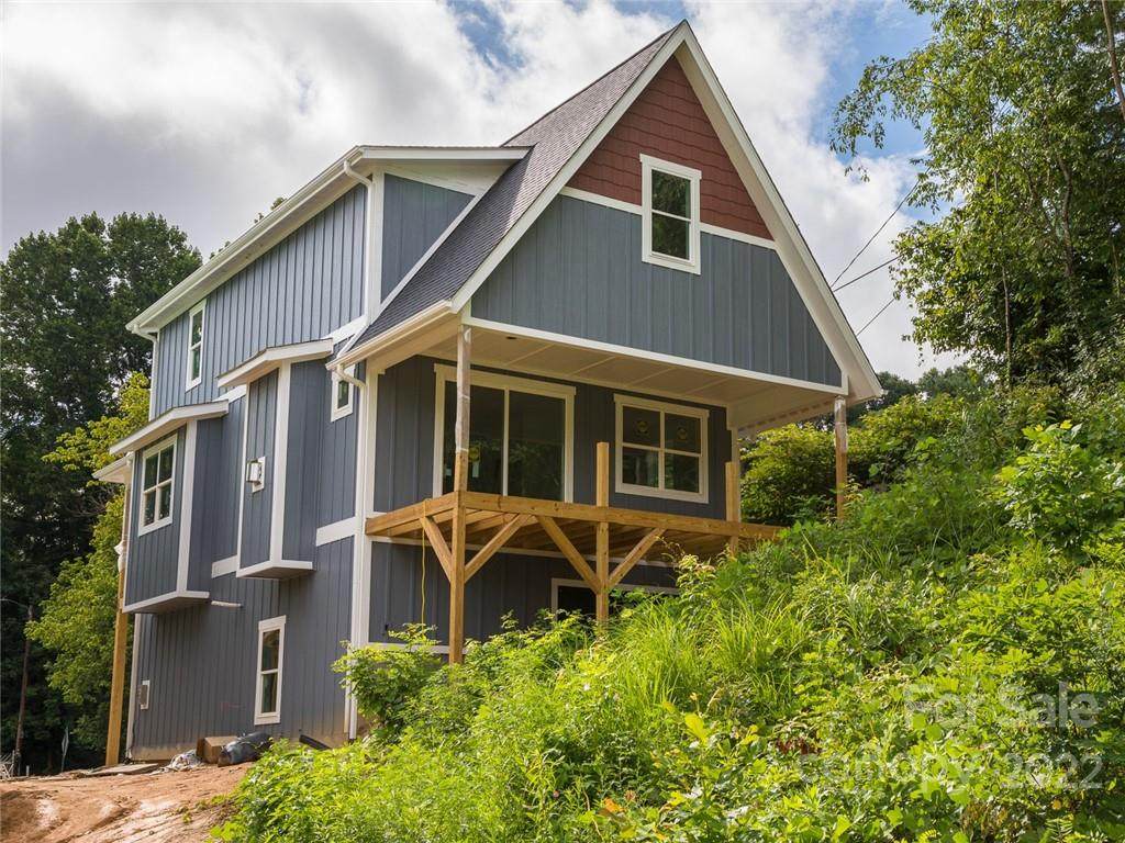 11 Hilldale Road - Photo 1