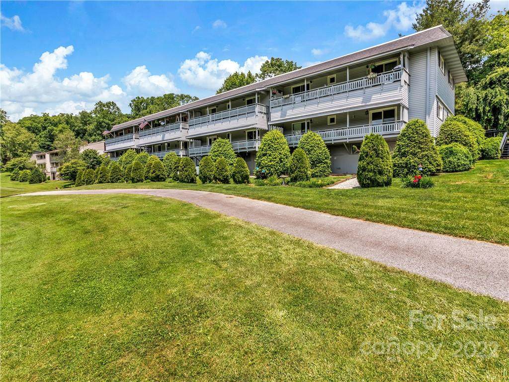 263 Fairway Lane - Photo 1