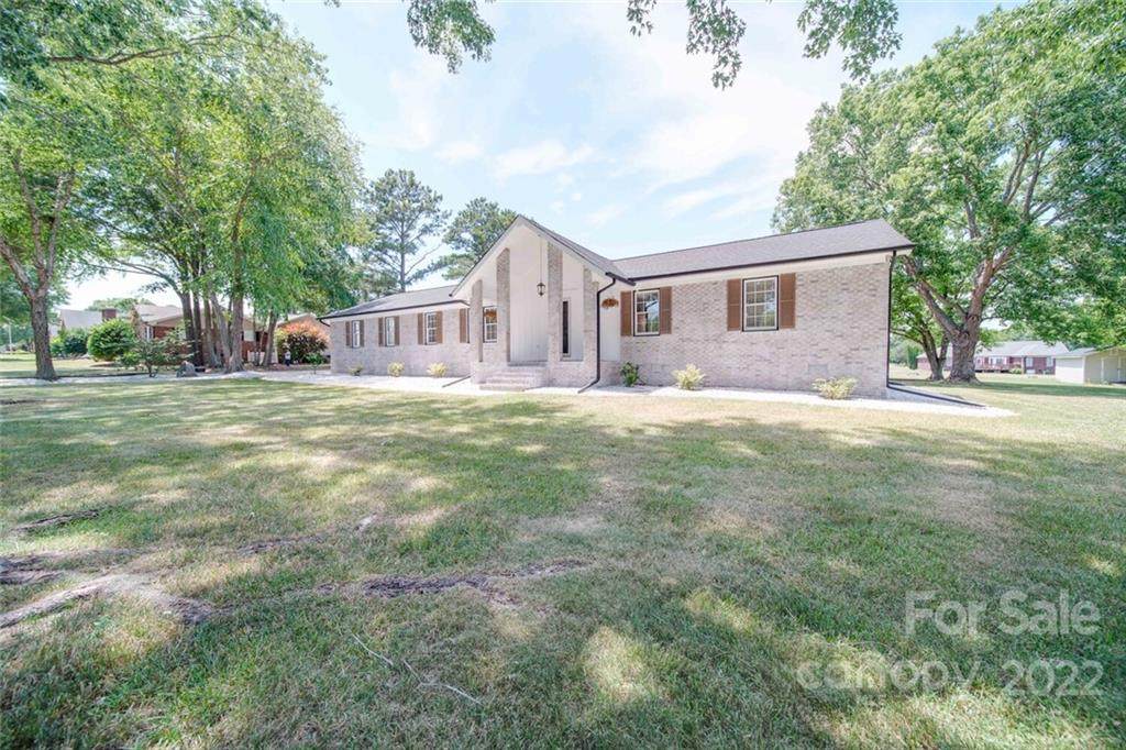 4410 Coddle Creek Drive - Photo 1