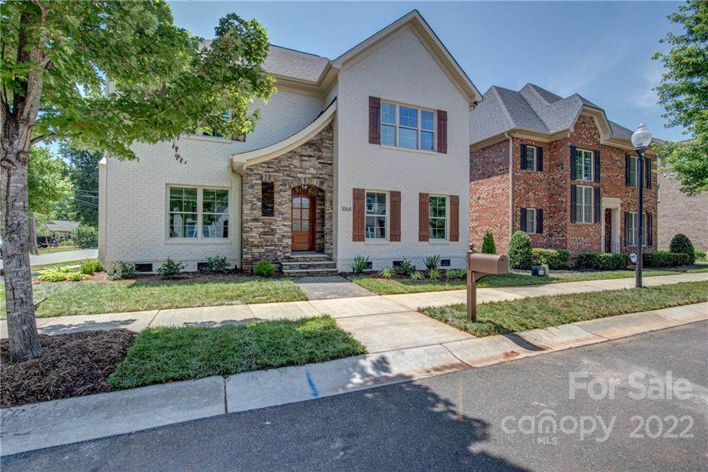 1068 Belmont Village Drive - Photo 1