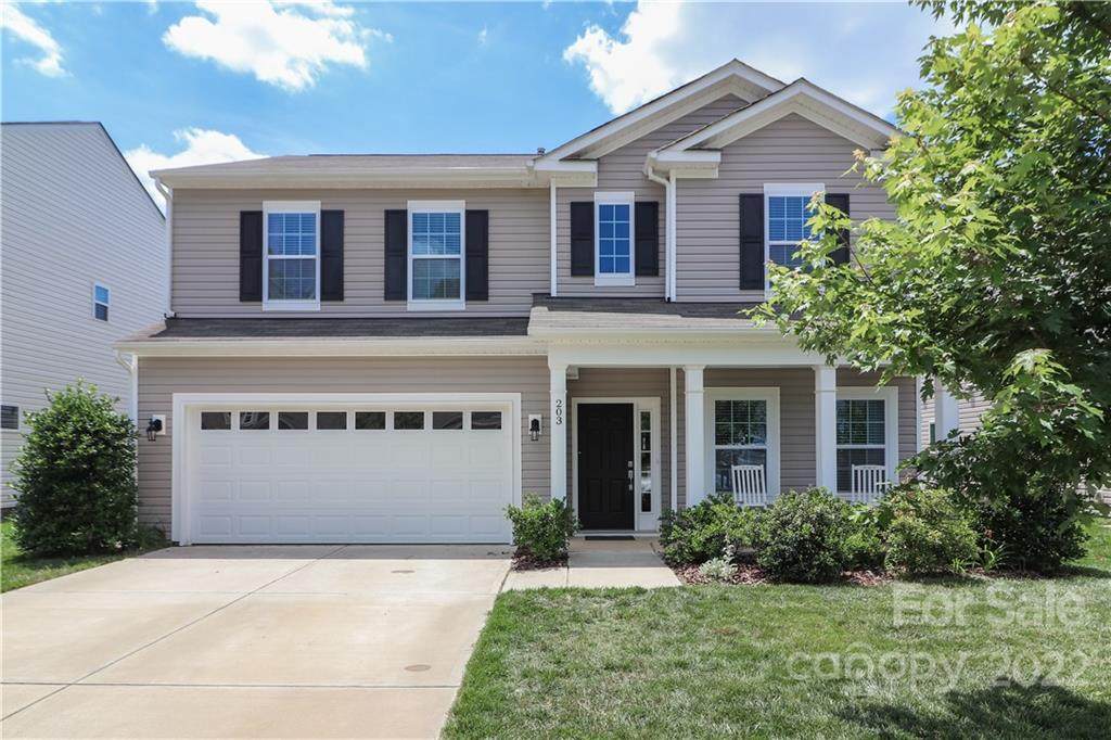 203 Paradise Hills Circle - Photo 1