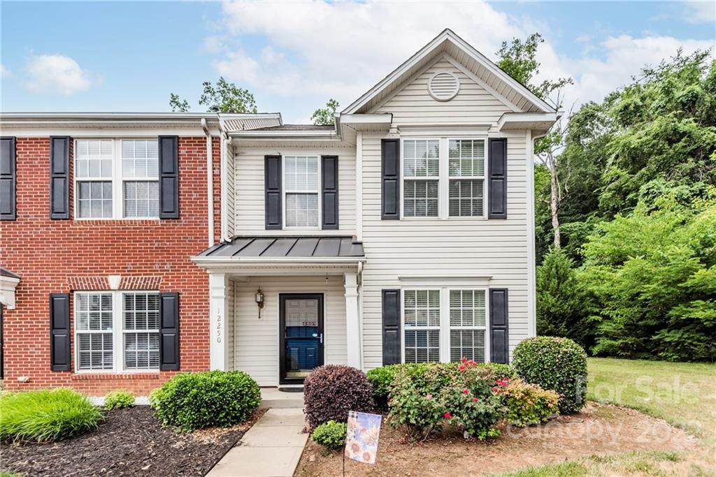 12250 Jessica Place - Photo 1