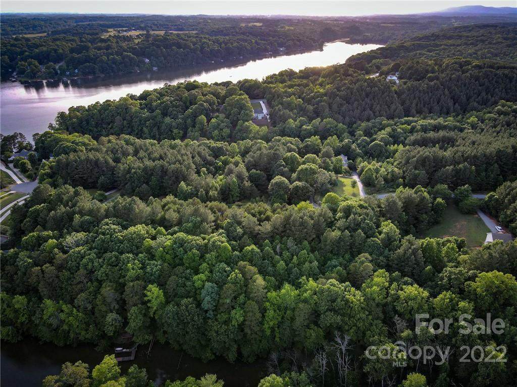 179 Riverwalk Road - Photo 1