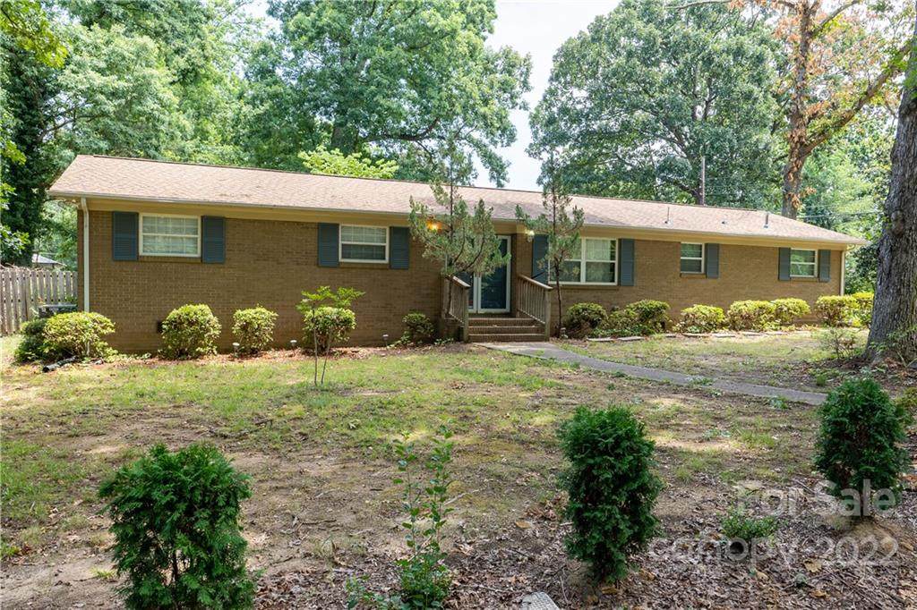 1800 Lisbon Lane - Photo 1