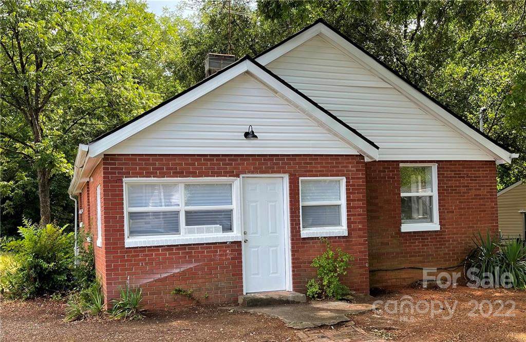 733 Kerr Street - Photo 1