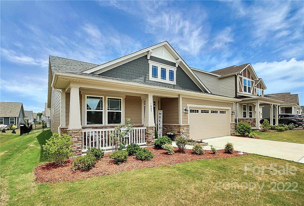 1007 Dania Road - Photo 1