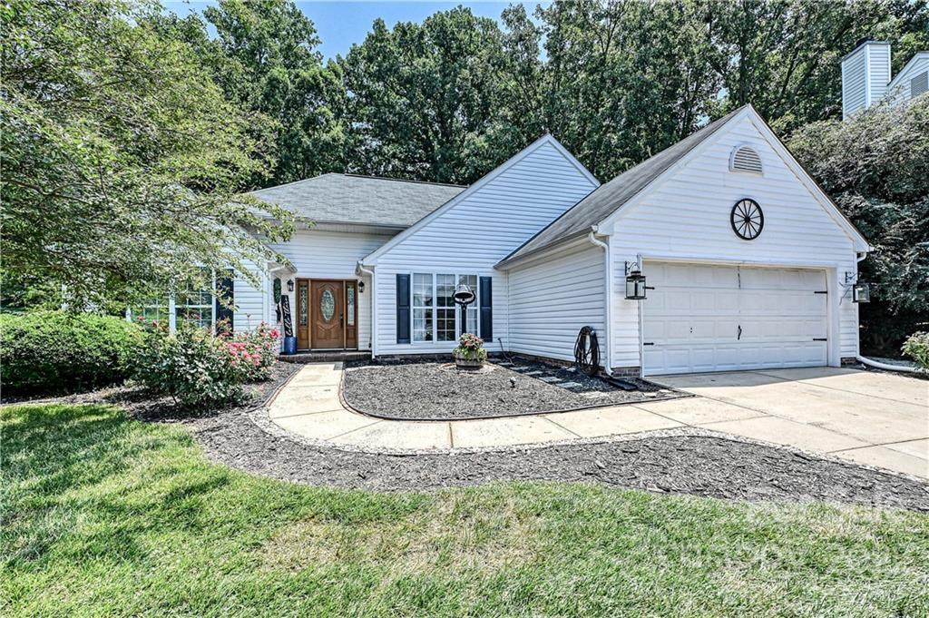 108 Pebble Creek Crossing - Photo 1
