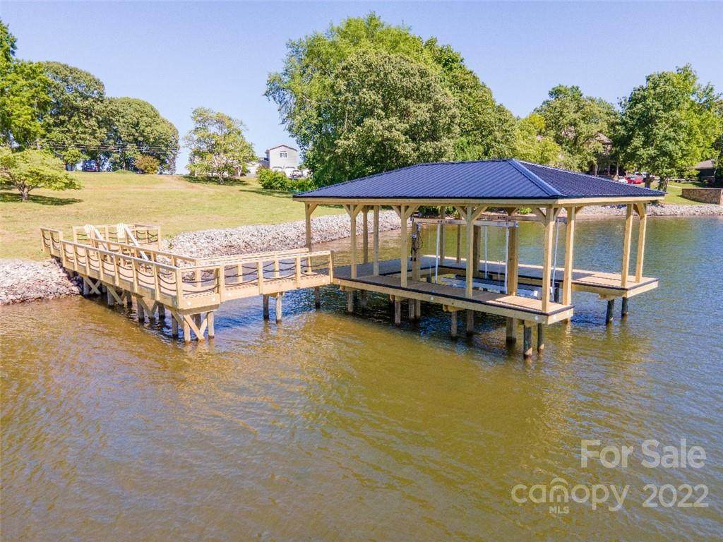 154 Hogan Lane - Photo 1