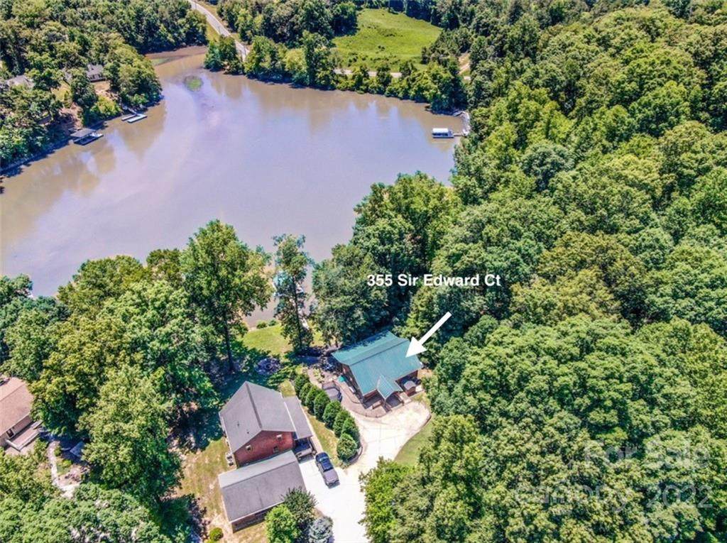 1355 Sir Edward Court - Photo 1