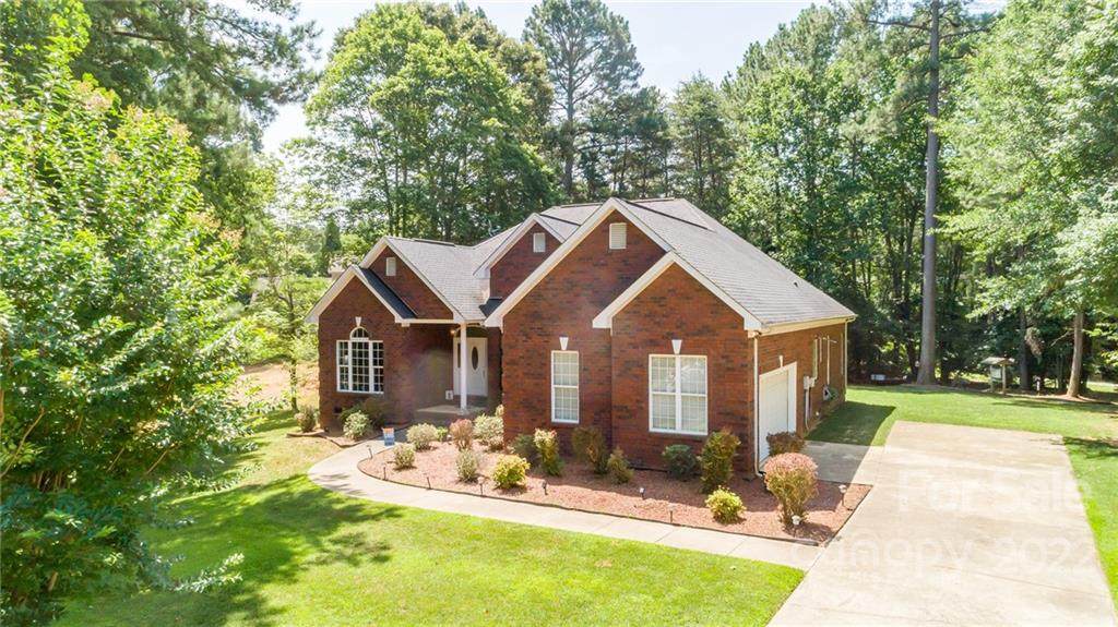 2518 Wellesbourne Lane - Photo 1
