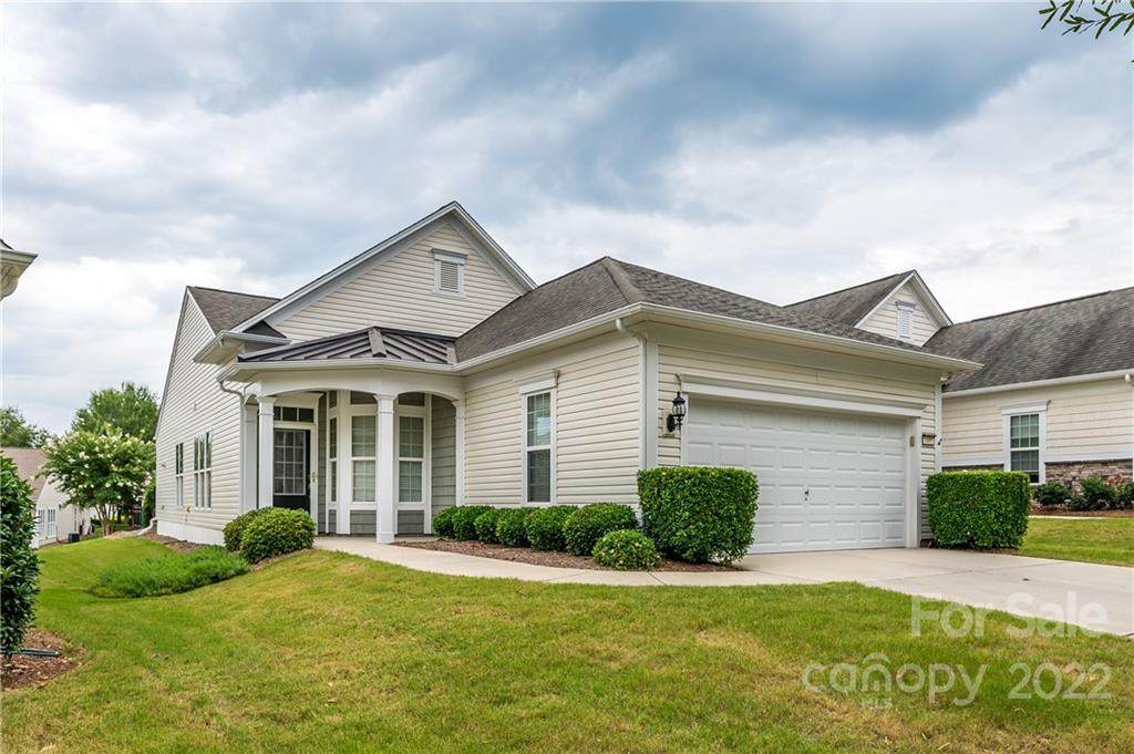 1485 River Bend Boulevard - Photo 1