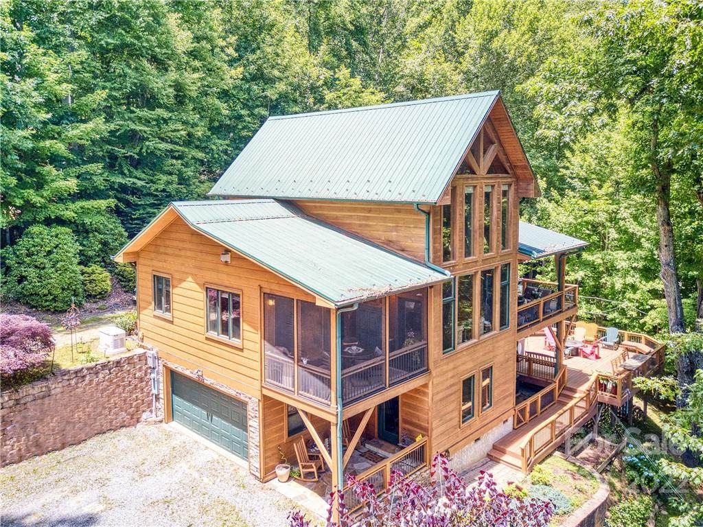 720 Cobblestone Drive - Photo 1