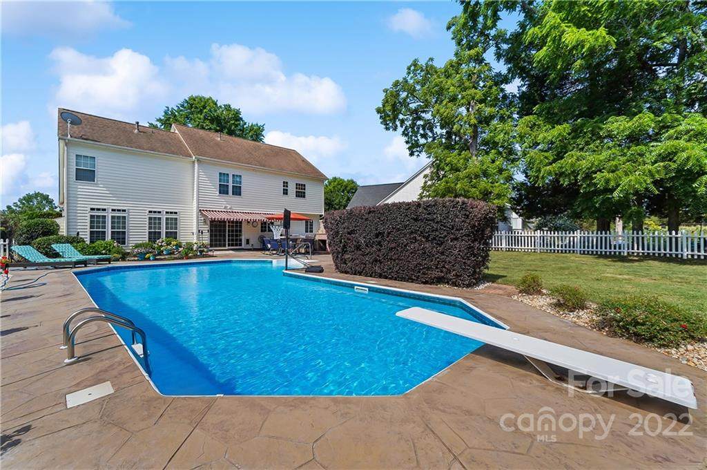 206 Pamlico Lane - Photo 1