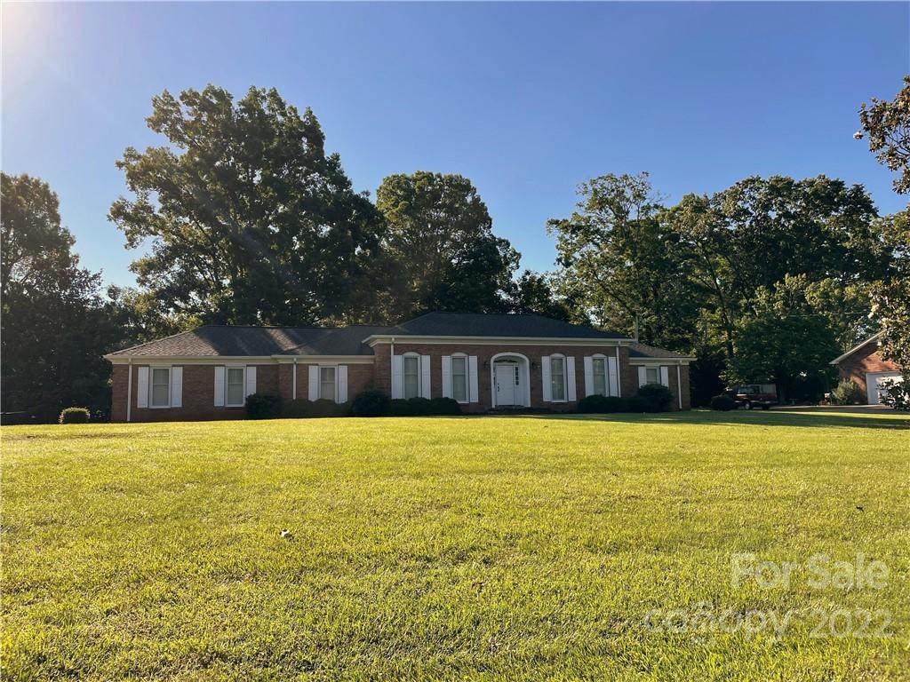 200 Sherman Drive - Photo 1