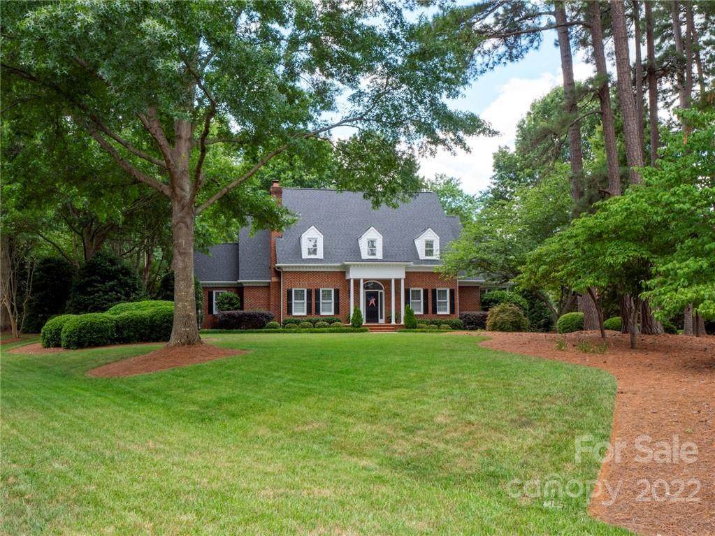 1701 White Pond Lane - Photo 1