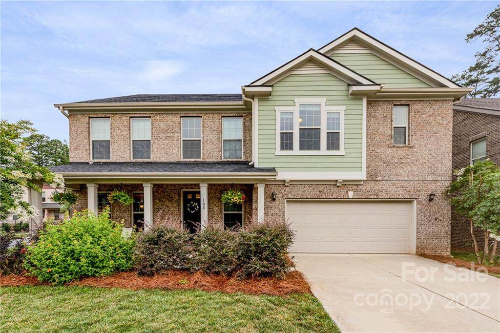 108 Smithfield Drive - Photo 1