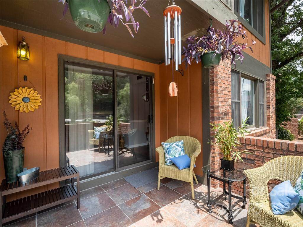 1755 Haywood Manor Road - Photo 1