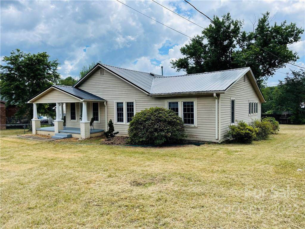 303 Mountain View Street - Photo 1
