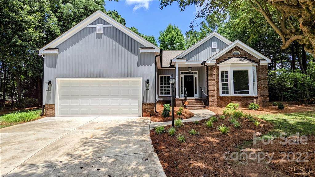 388 Runnymede Drive - Photo 1