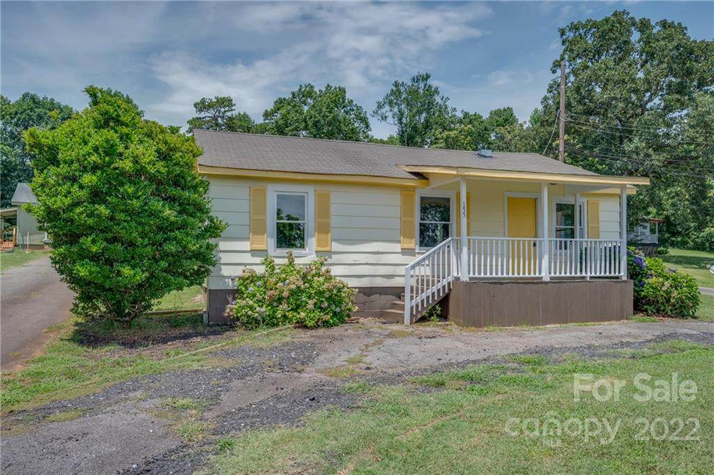 155 Ridgecrest Avenue - Photo 1